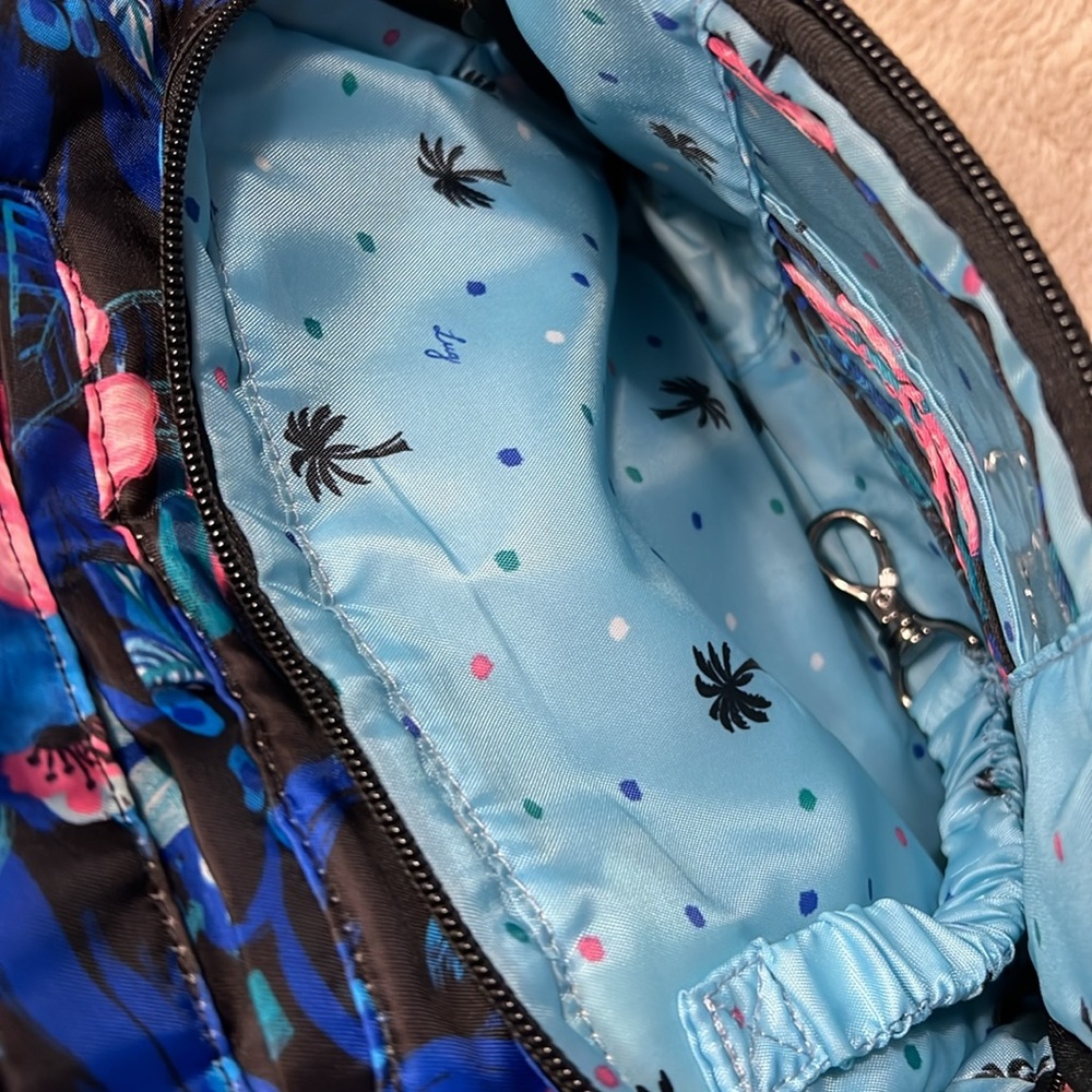 LUG Ranger Black Resort Crossbody Bag - Picture 8 of 12